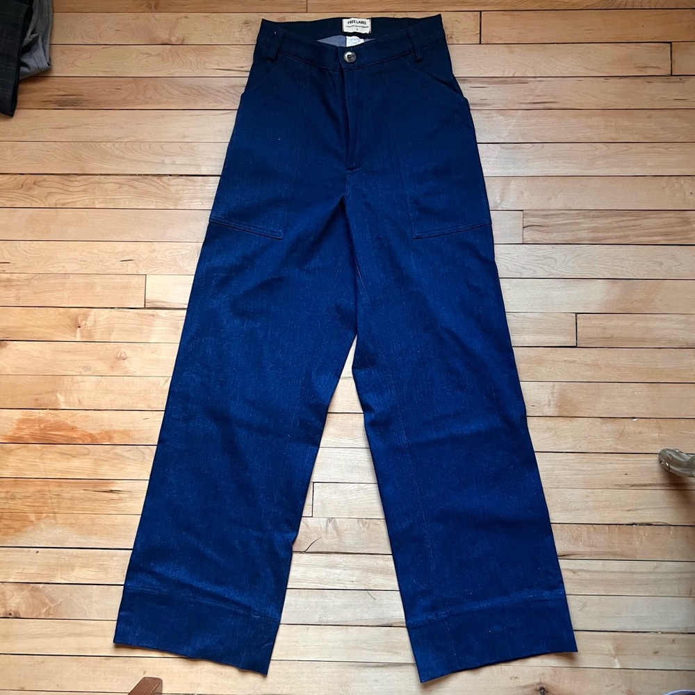 Free Label Stevie Pant - stretch wide leg denim designed for curves